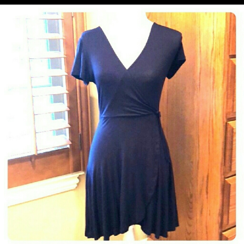 ❌❌SOLD❌❌ NWOT Rolla Coster Navy Wrwp Style dress